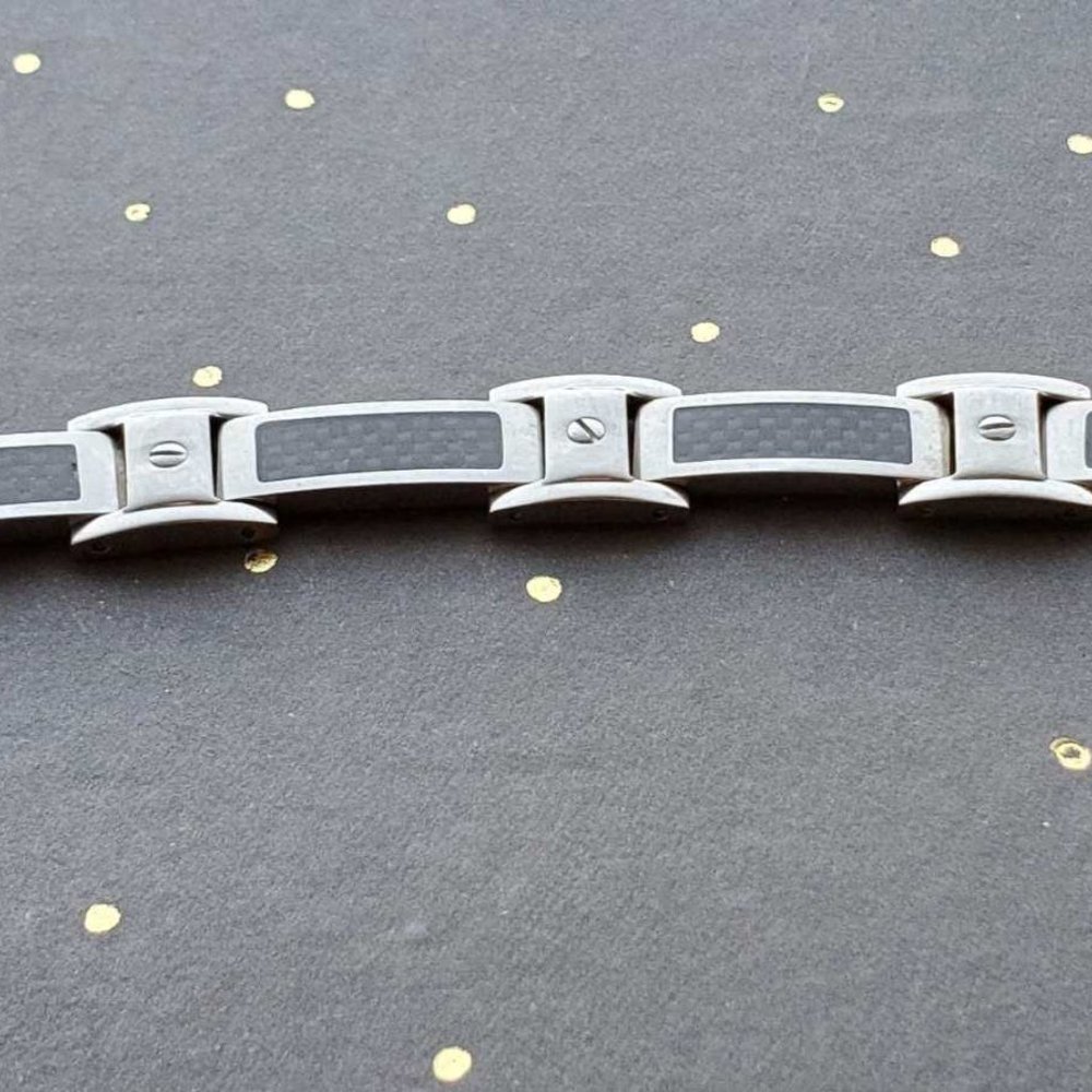 Carbon Fiber and IP Stainless Steel Bracelet